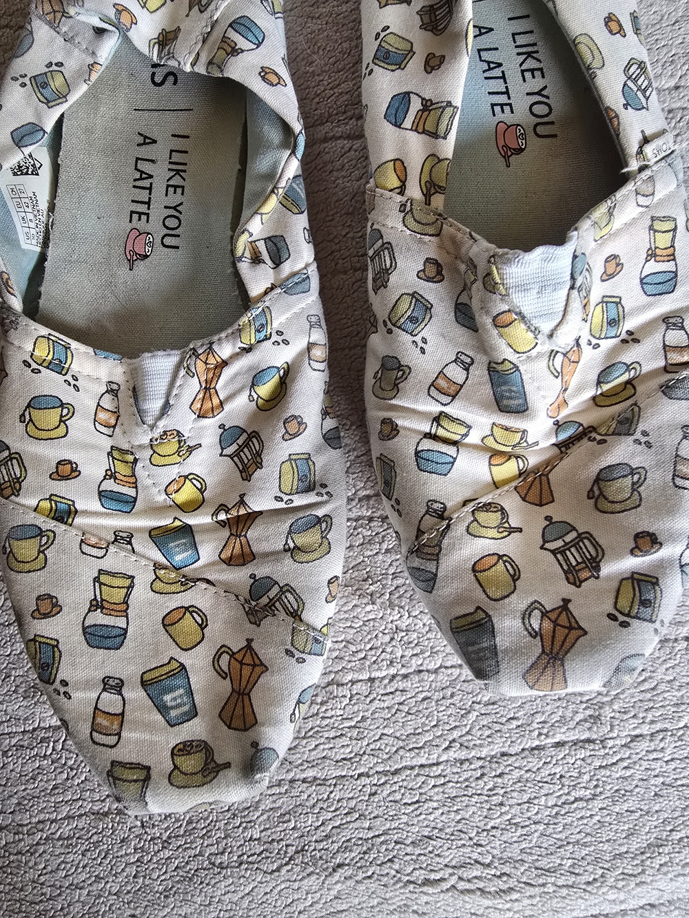 I Like You a Latte Womens Toms Slip-On One-Piece Shoes in Cream and Yellow